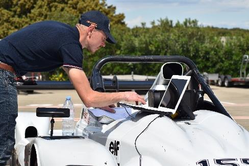 Support technique et acquisition de données en course